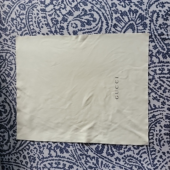 Gucci Glasses - Picture 8 of 8